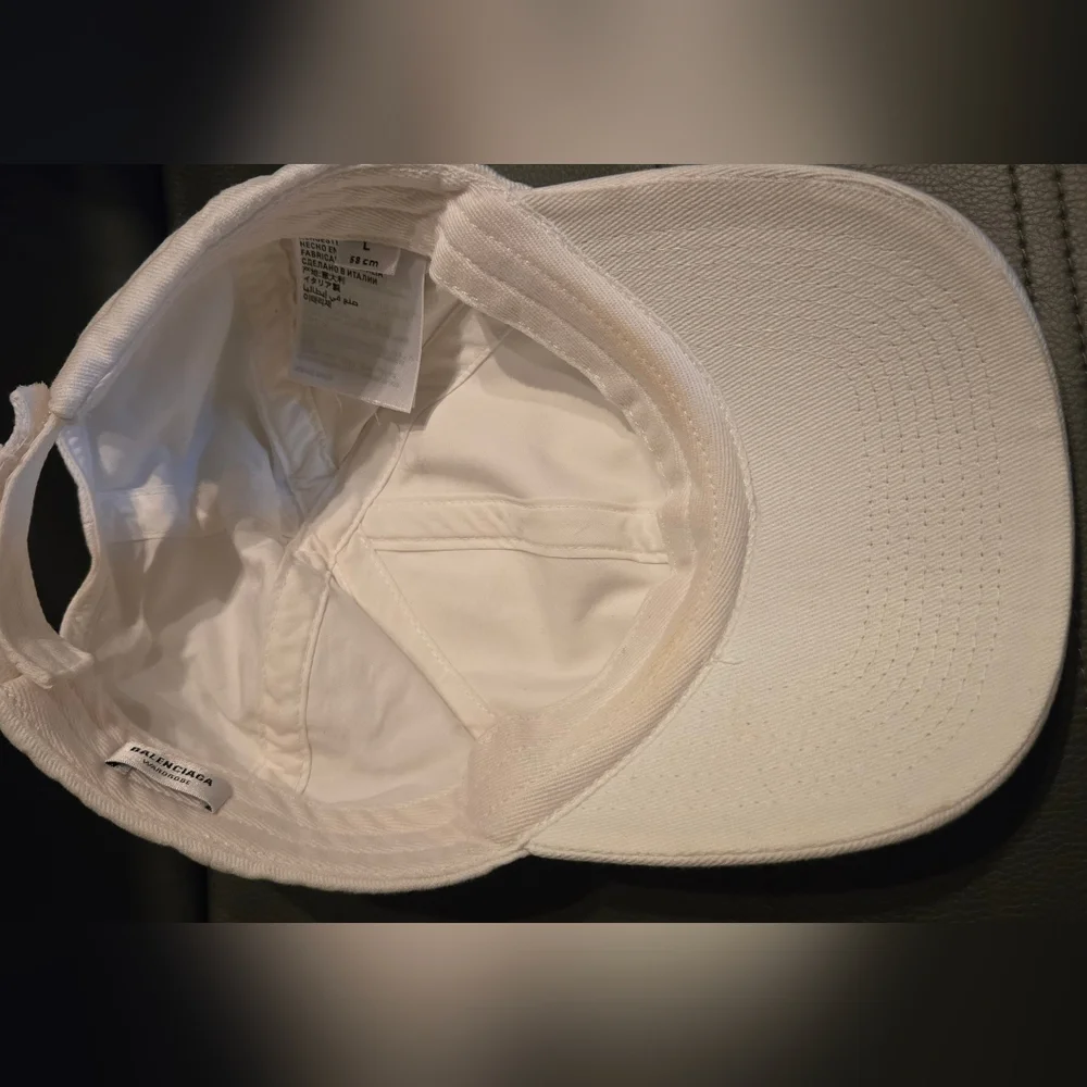 Balenciaga White Cap- Lower Price This Week Only - Picture 3 of 7